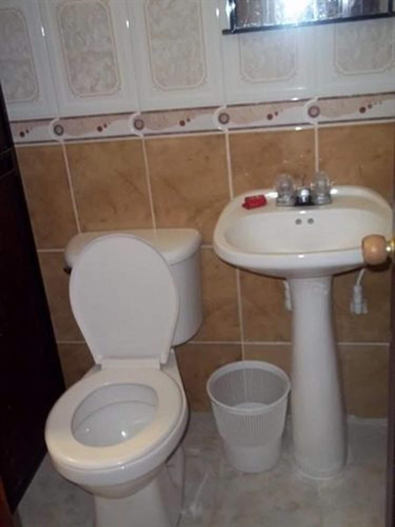 Hotel La Casa Del Turista Cartagena Екстериор снимка