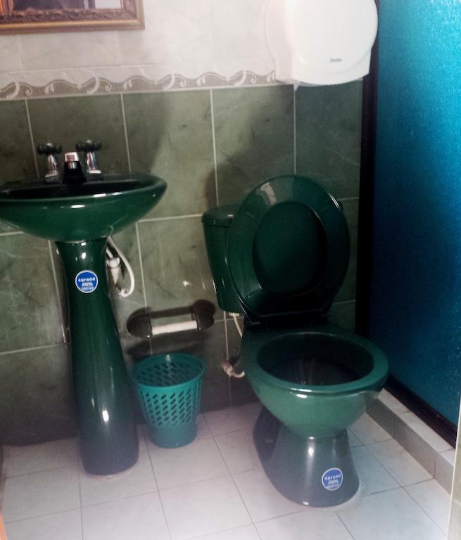 Hotel La Casa Del Turista Cartagena Екстериор снимка